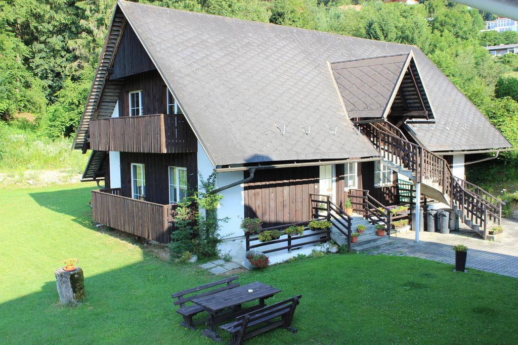 Ferienwohnungen Krakolinig Перчах-ам-Вертерзе Екстер'єр фото