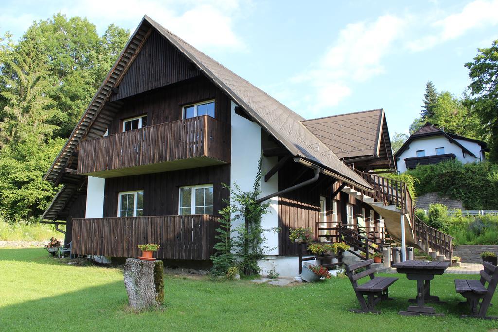 Ferienwohnungen Krakolinig Перчах-ам-Вертерзе Екстер'єр фото